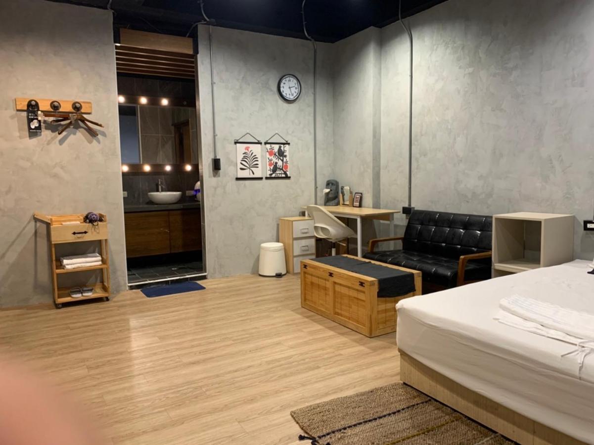 Wuhoo House Apartment Каосюн Екстериор снимка